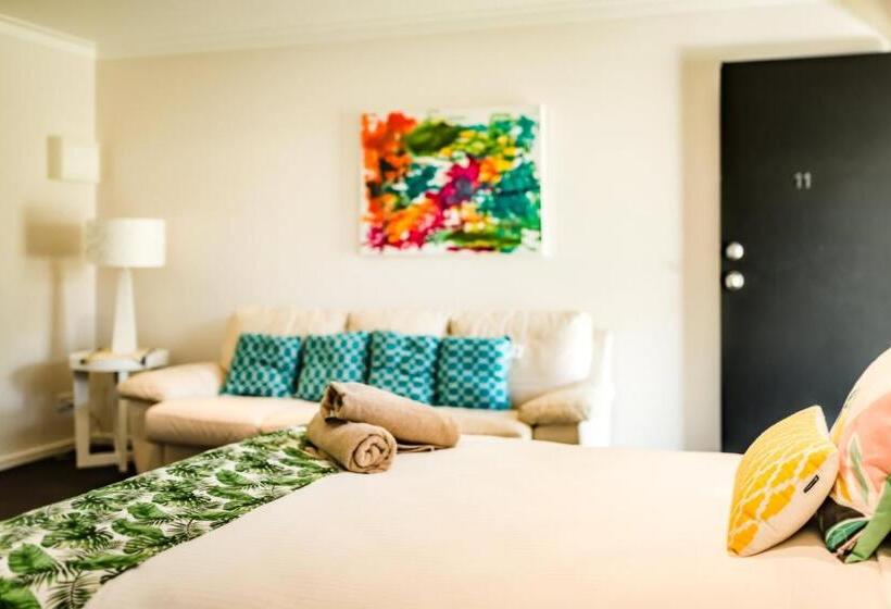 استودیوی سوپریور, Coffs Harbour Holiday Apartments