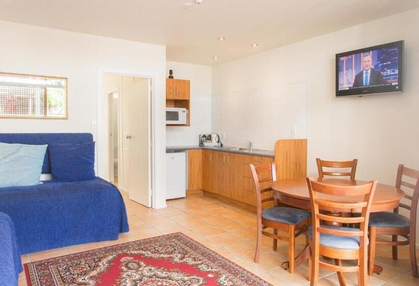 Апартаменты 1 Спальня, Commodores Lodge