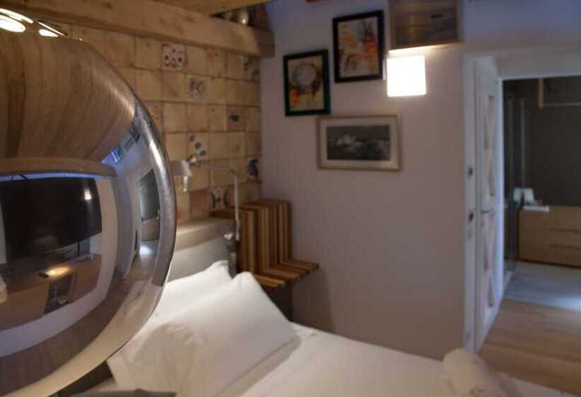 اتاق لوکس با چشم‌انداز دریا, Praia Art Resort   Small Luxury Hotels Of The World