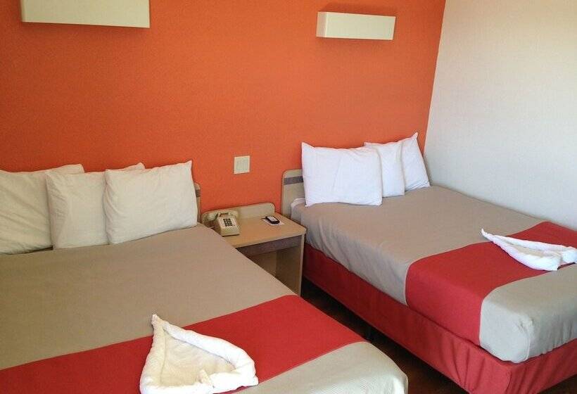 带2个双人床的标准工作室, Motel 6 Saint George, Ut