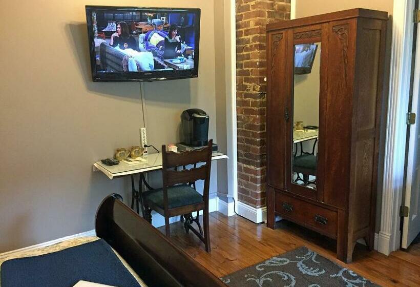 Номер Стандарт, White Oak Manor Bed And Breakfast