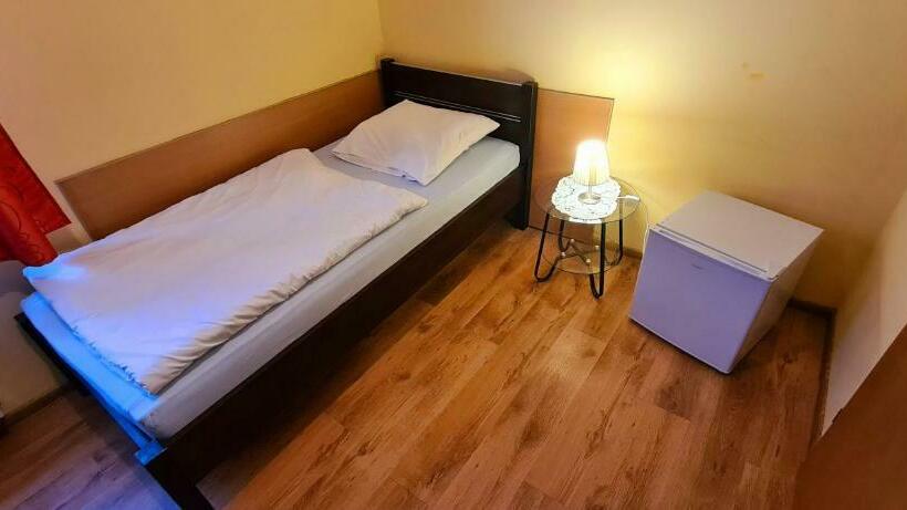 标准单人间, Zajazd Motel Staropolski