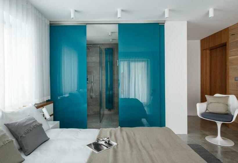 اتاق لوکس با بالکن, Zimowy Domek Boutique Rooms   Adults Only Vege