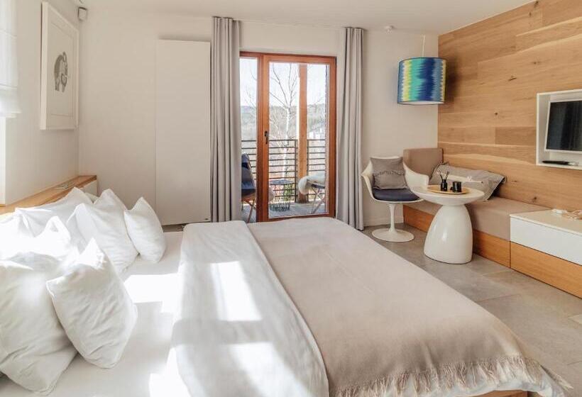 اتاق لوکس با بالکن, Zimowy Domek Boutique Rooms   Adults Only Vege