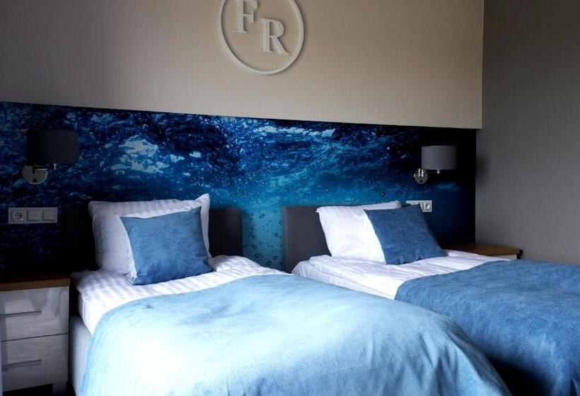 Номер Стандарт с Балконом, Family Resort Sarbinowo