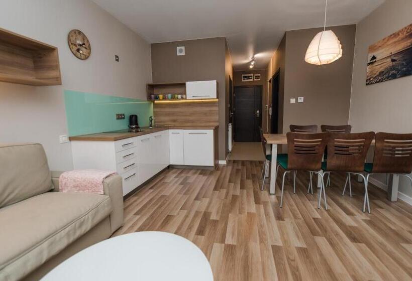 带2个卧室的公寓, Rosa Apartamenty