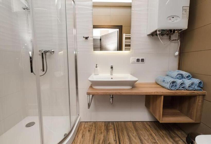 Апартаменты 2 Спальни, Rosa Apartamenty