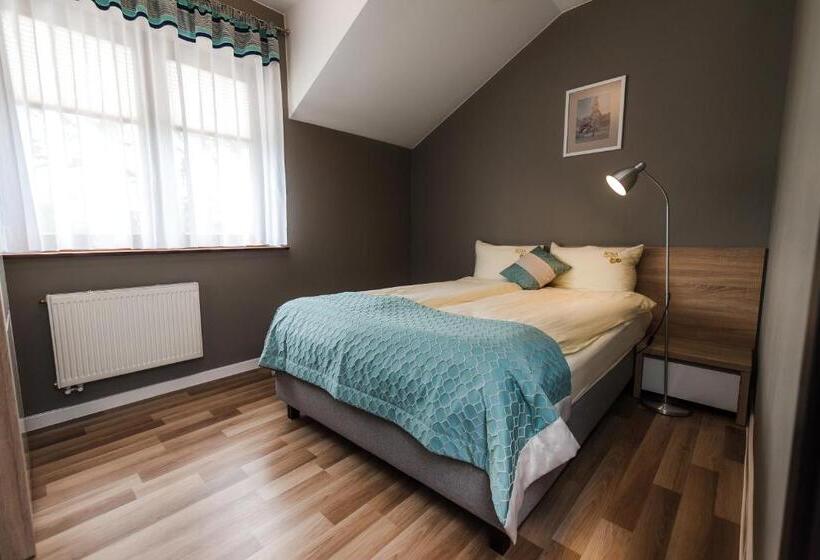 带2个卧室的公寓, Rosa Apartamenty