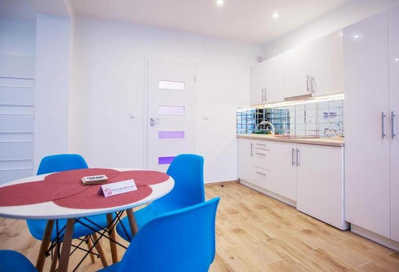 Студия Стандарт, Adonis Apartments