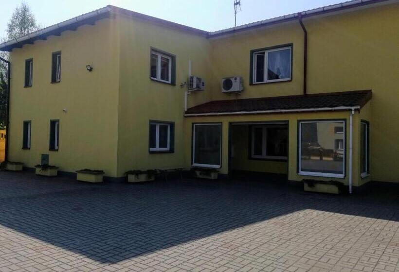 Номер Стандарт Индивидуальный, Noclegi I Restauracja Gracja