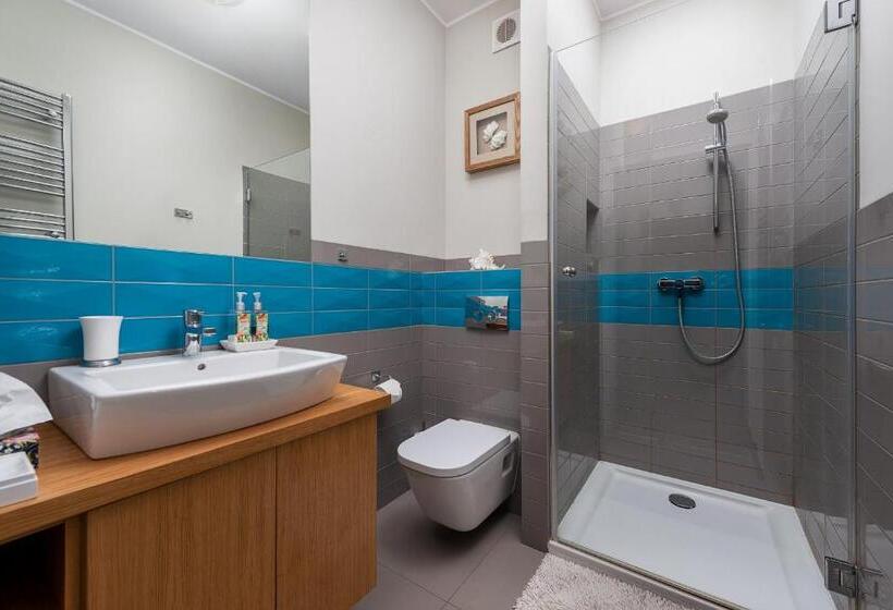 شقة 3 غرف, Apartamenty Paliki