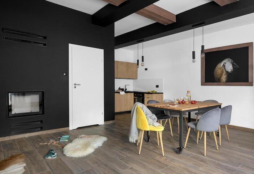 إستوديو قياسى, Aparthotel Narciarska 2
