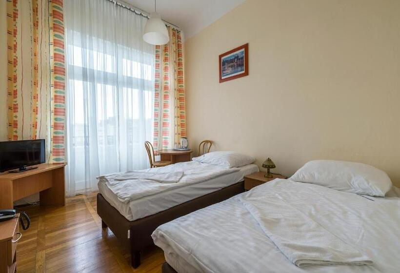 غرفة قياسية, Savoy Wrocław