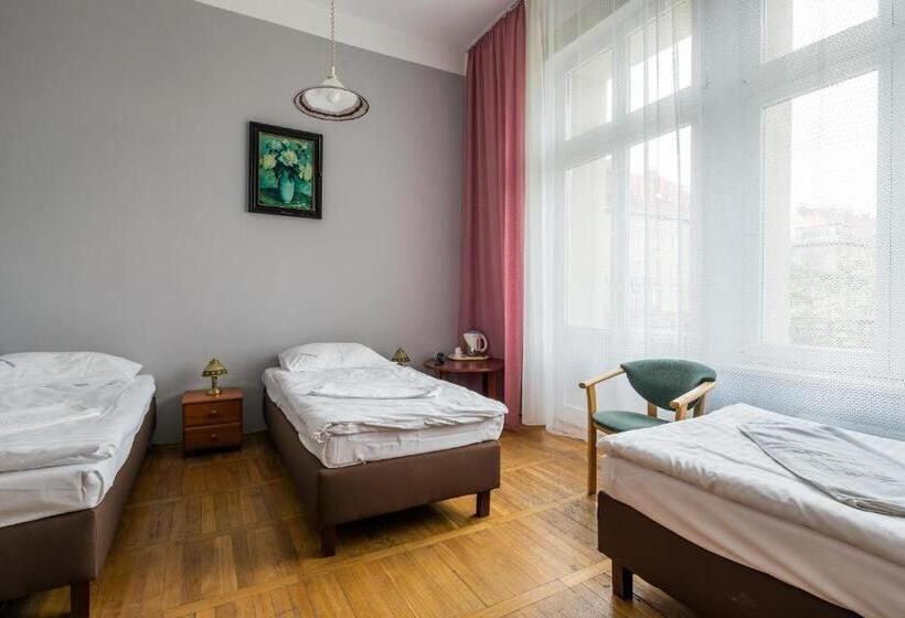 غرفة قياسية ثلاثية, Savoy Wrocław