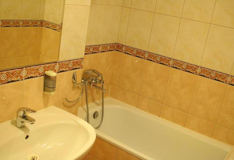 اتاق عادی, Amicus żoliborz