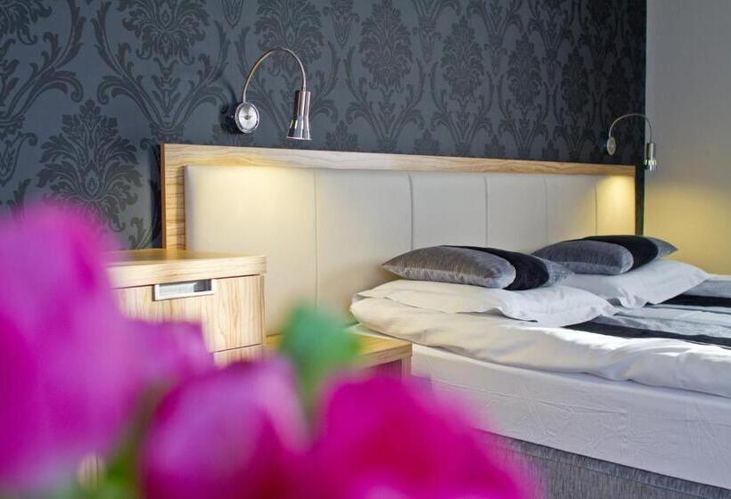 Номер Deluxe с Балконом, Silverton  Sauna,jacuzzi,mini Siłownia,bar Sezonowy, Przyjazny Rodzinom