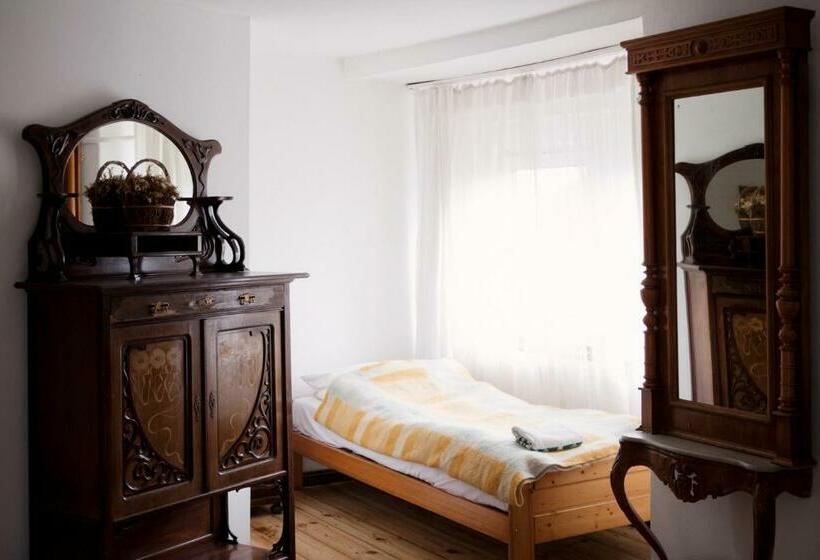 اتاق استاندارد سه نفره, Villa Navigator