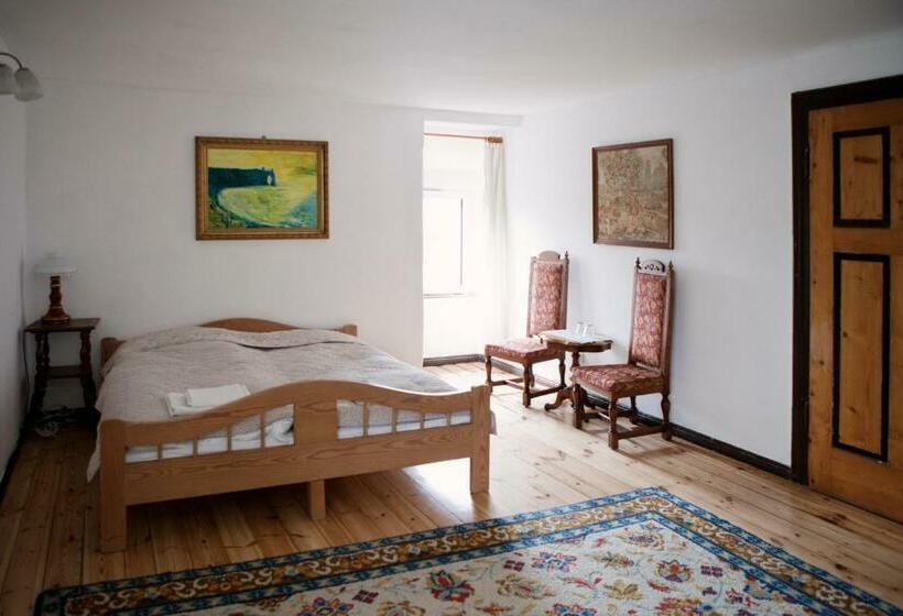 اتاق استاندارد سه نفره, Villa Navigator