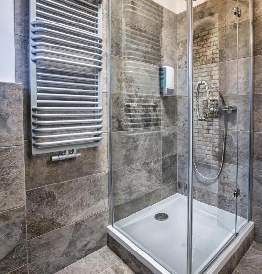 سوییت, & Spa  Kasztel Uniejów