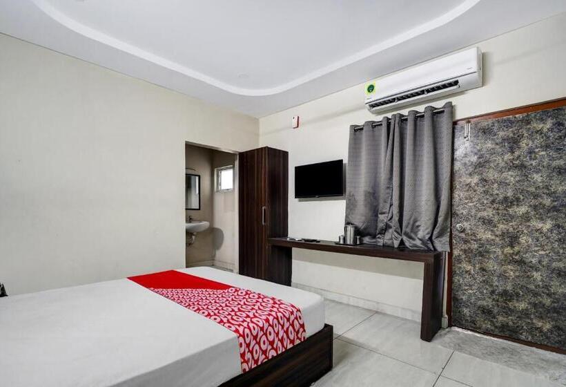 اتاق کلاسیک سه تخته, Oyo Flagship 80698 Vara Residency