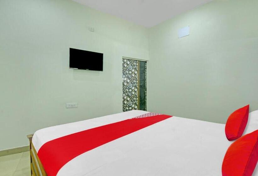 اتاق کلاسیک سه تخته, Flagship Hotel Shalimar Guest House