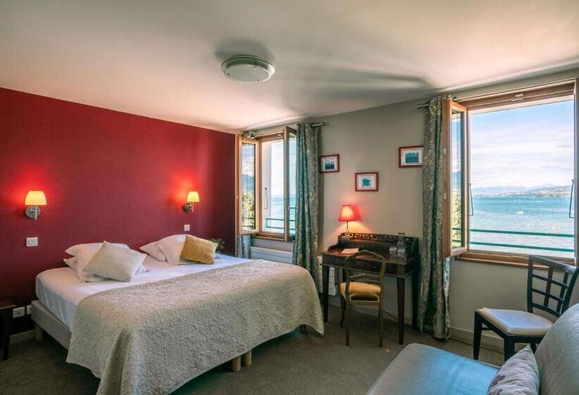 اتاق استاندارد سه نفره, Hôtel De La Plage