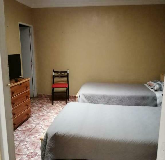 Номер Стандарт, Laura Hostal
