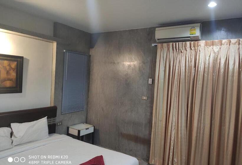 침실 2개 아파트, Amarin Hotel Patong