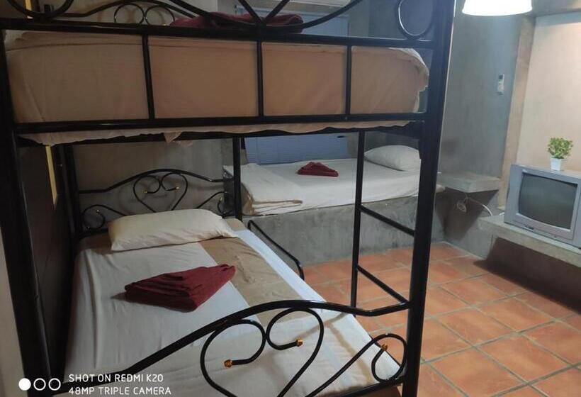침실 2개 아파트, Amarin Hotel Patong