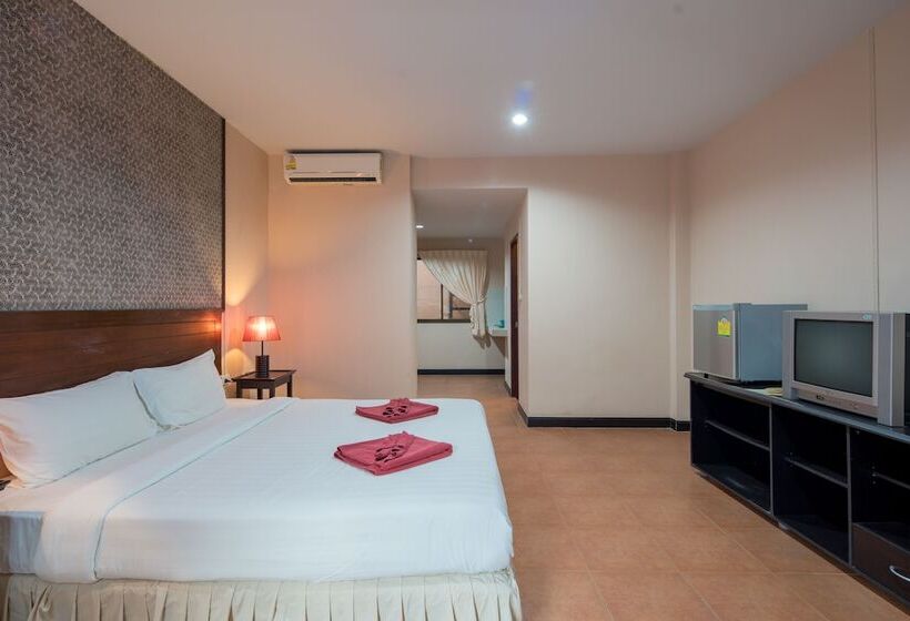 수피리어 스튜디오, Amarin Hotel Patong