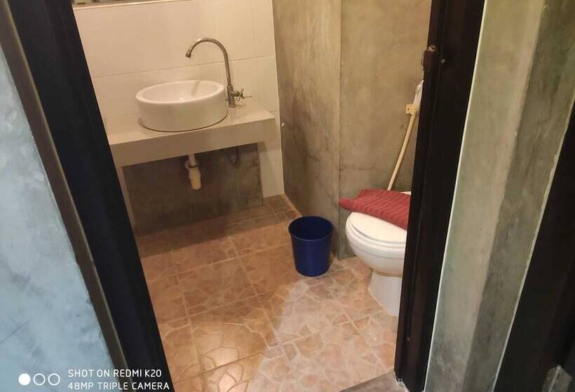 침실 2개 아파트, Amarin Hotel Patong