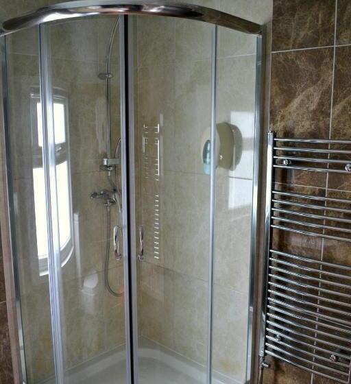اتاق استاندارد یک نفره, Ely Guest House