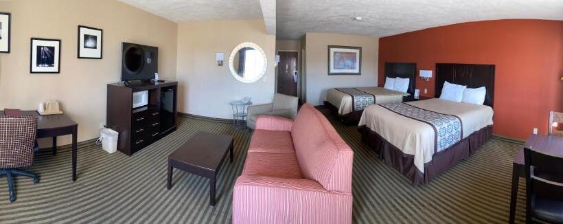 Family Suite, Victorian Inn