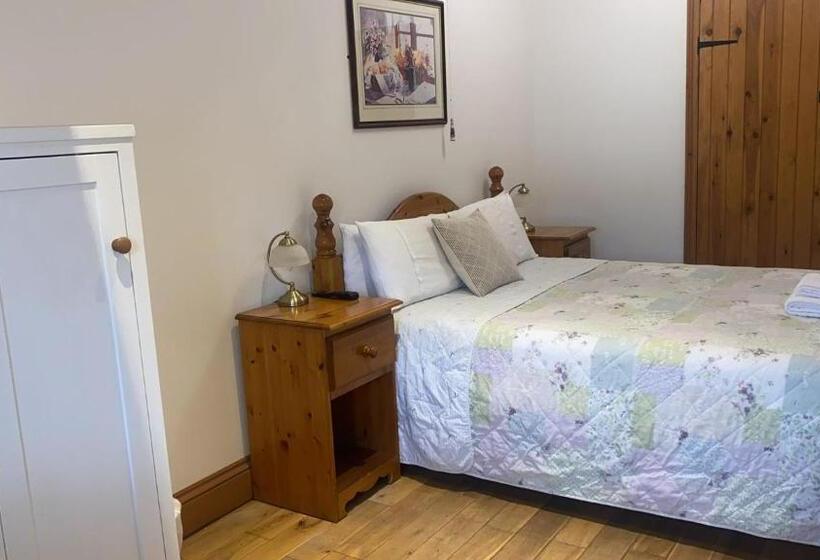 Номер Стандарт, Church Farm Accommodation
