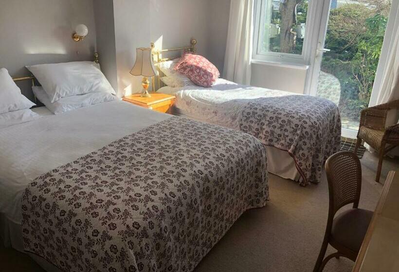 Семейный Номер, Southcote Accommodation