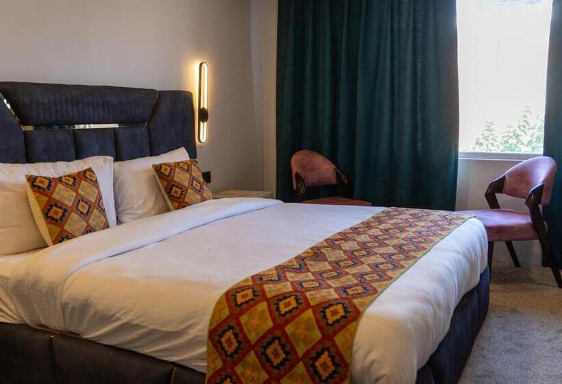 اتاق لوکس با تخت بزرگ, Bali Guest House