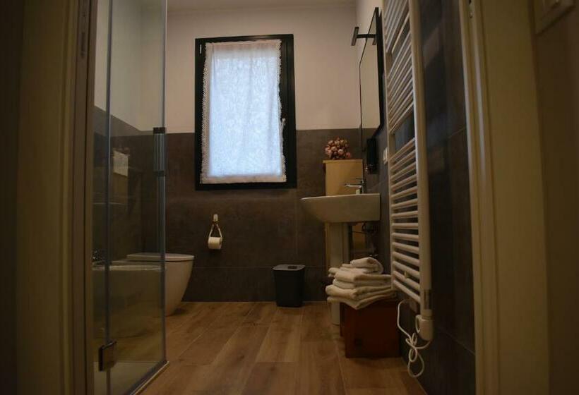 اتاق استاندارد با چشم‌انداز باغ, Azienda Agrituristica Scotti