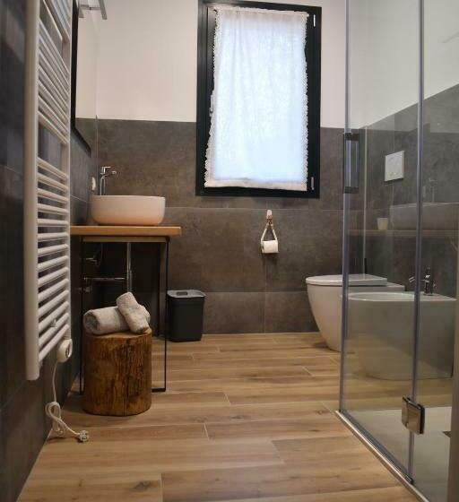 اتاق لوکس با چشم‌انداز باغ, Azienda Agrituristica Scotti