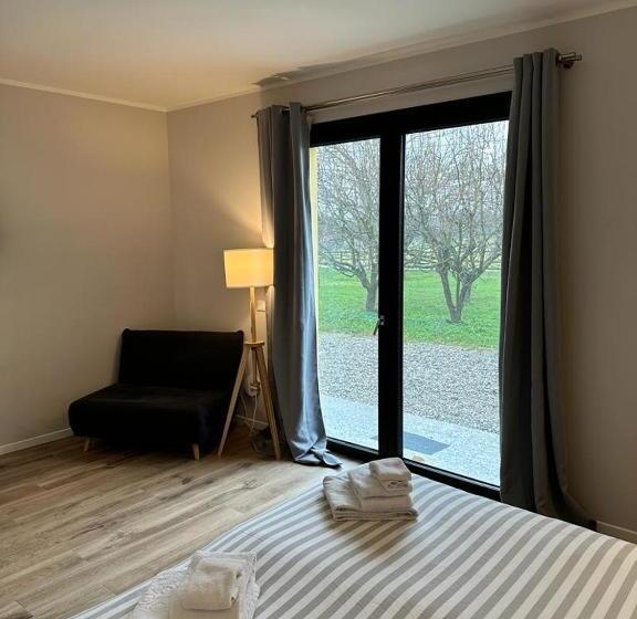 اتاق استاندارد با چشم‌انداز باغ, Azienda Agrituristica Scotti