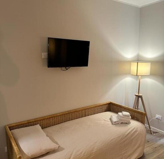 اتاق لوکس, Azienda Agrituristica Scotti