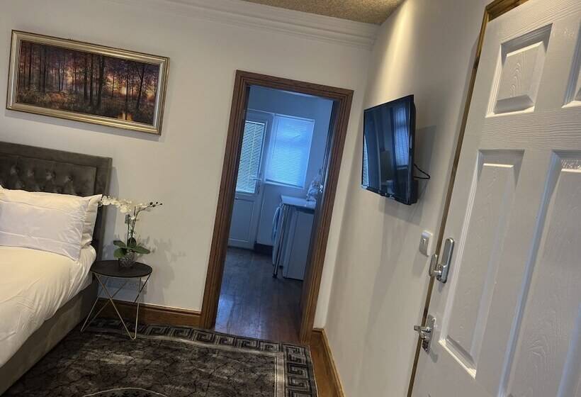 Номер Deluxe, Tj Homes