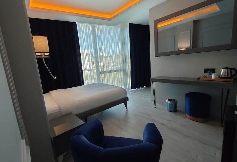 اتاق لوکس سه تخته, Loft Plus Hotel S