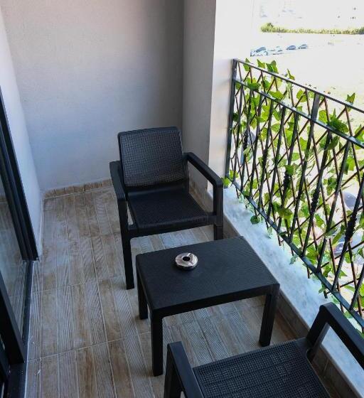اتاق استاندارد سه تخته با بالکن, Loft Plus Hotel S