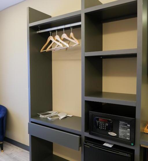 اتاق استاندارد سه تخته با بالکن, Loft Plus Hotel S
