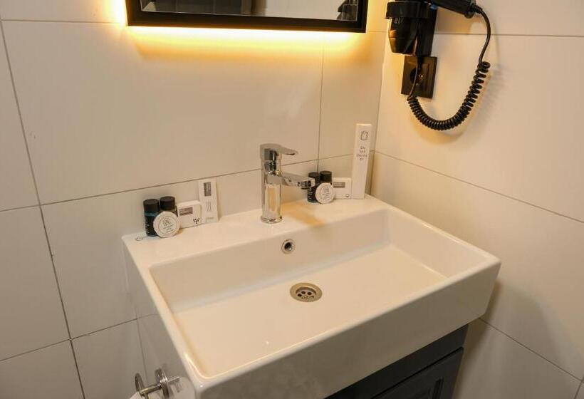 اتاق خانوادگی, Loft Plus Hotel S