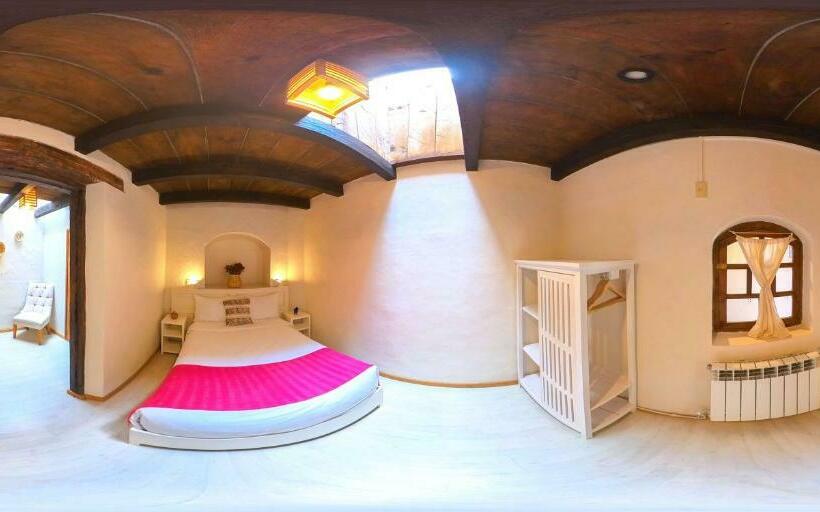 اتاق لوکس, Noma Bed & Breakfast