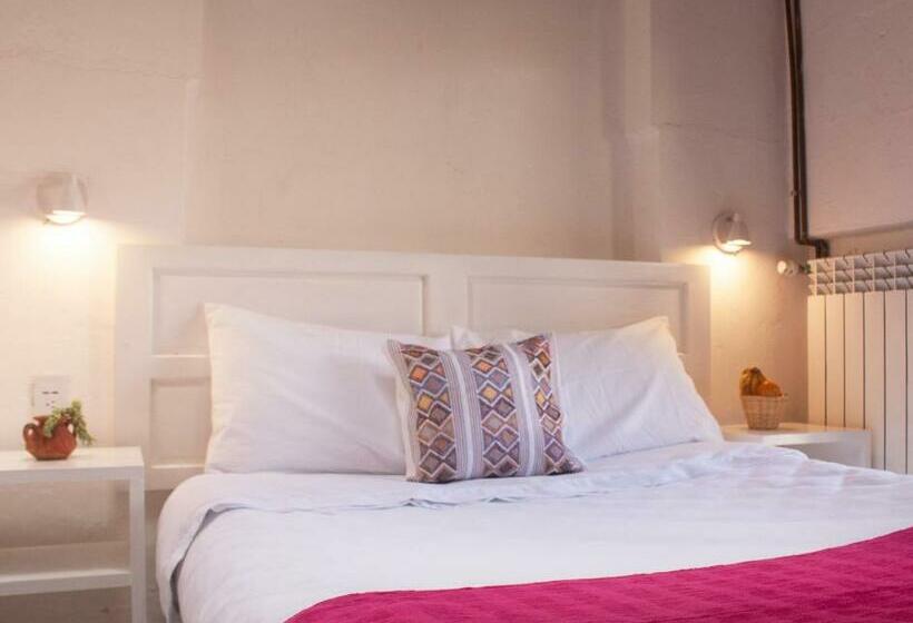 اتاق استاندارد سه نفره, Noma Bed & Breakfast