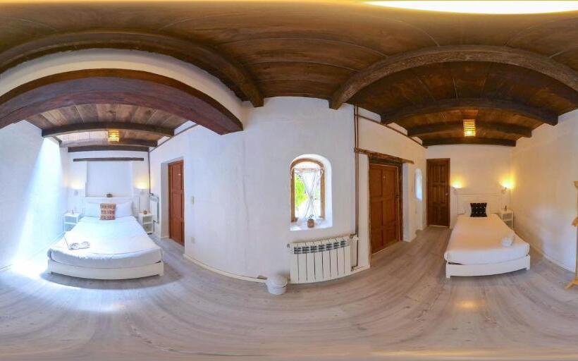 اتاق استاندارد سه نفره, Noma Bed & Breakfast