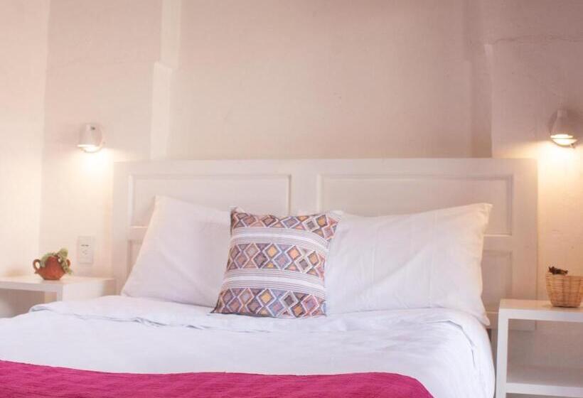 اتاق استاندارد سه نفره, Noma Bed & Breakfast