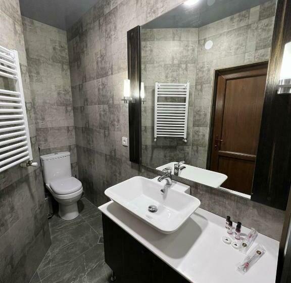اتاق استاندارد با بالکن, Green Hotel Ang